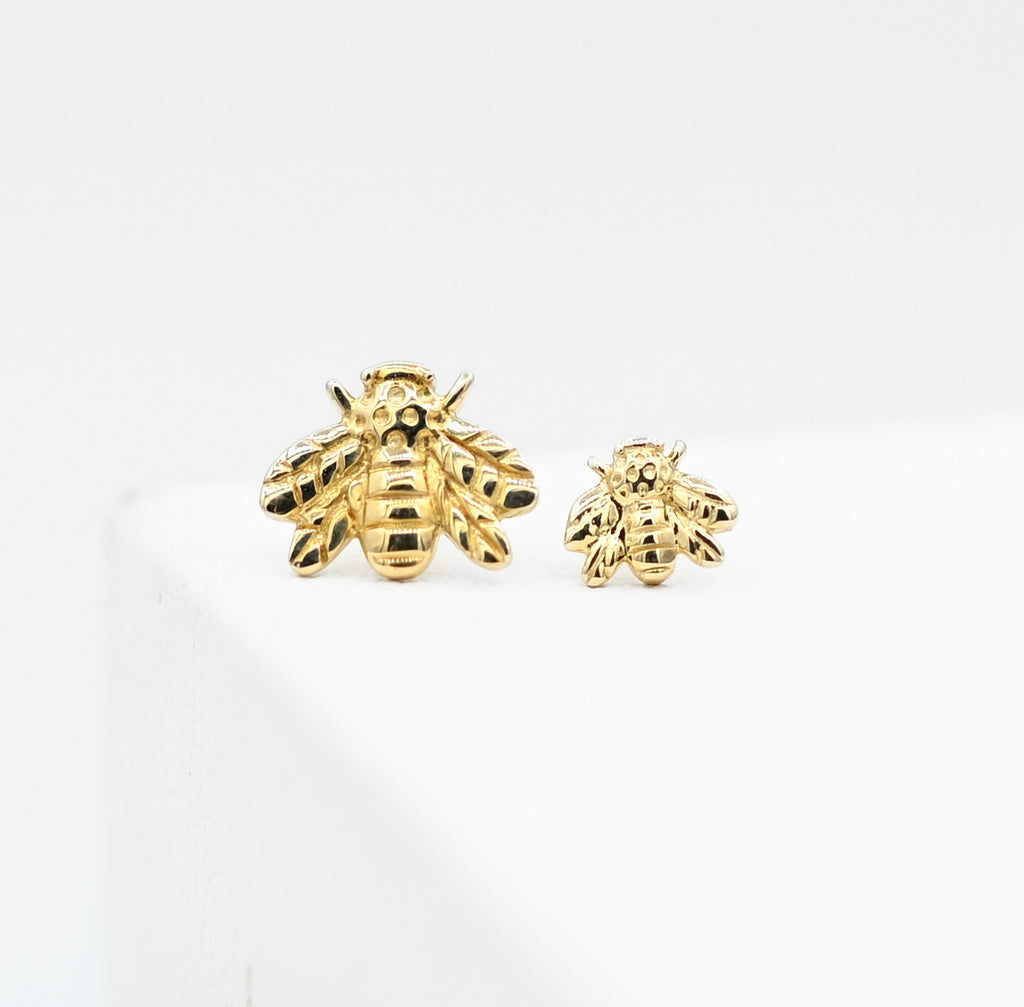Mini Bee by Junipurr