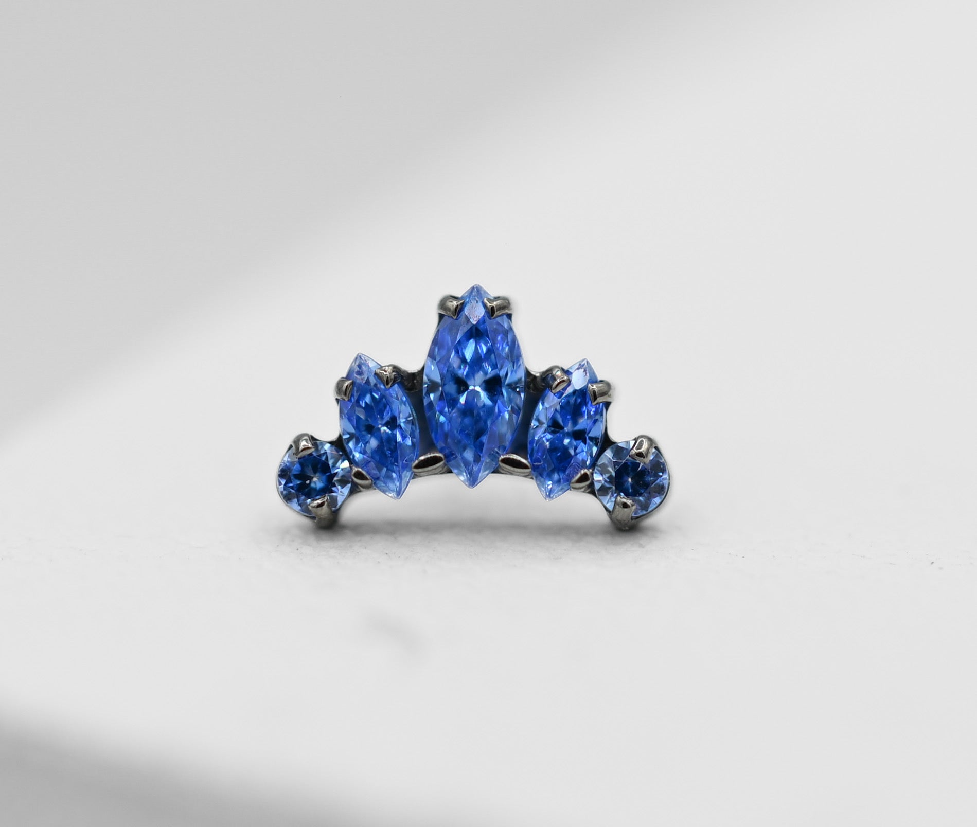 Odyssey Diadem Fan Cluster by Industrial Strength