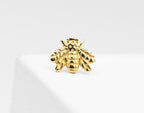 Gold Bee by Junipurr