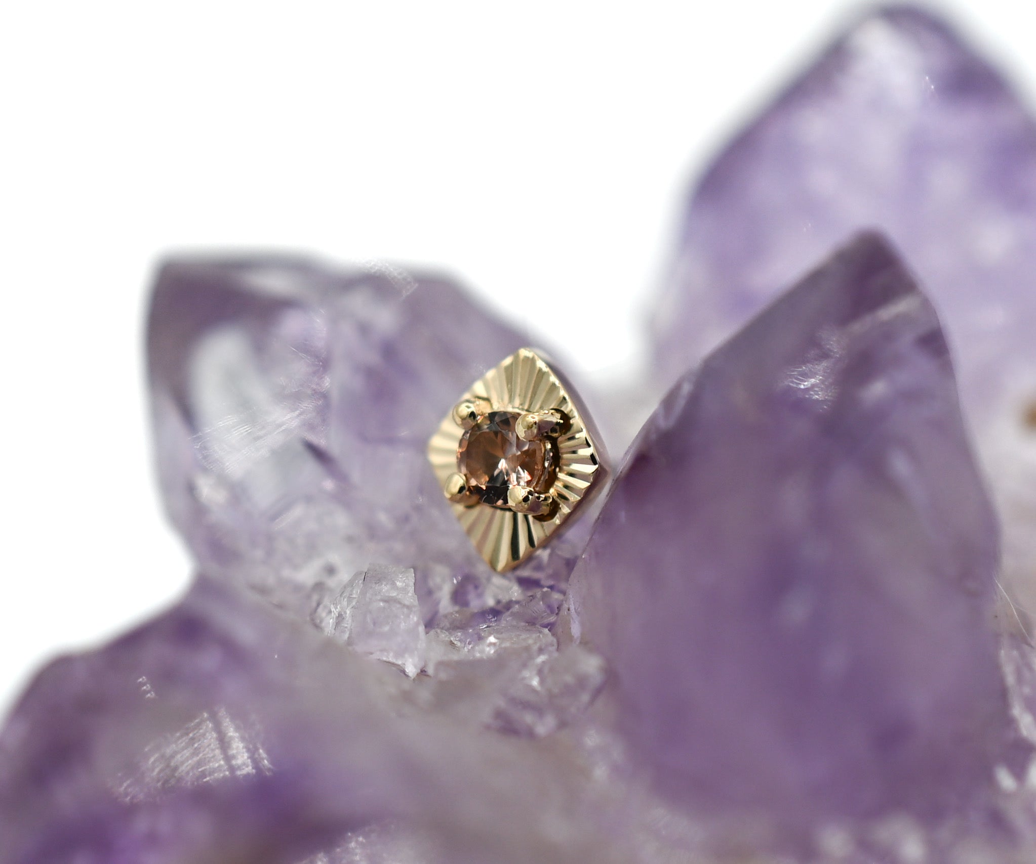 Andalusite with Rhombus Ray Gold Edge by Modern Mood