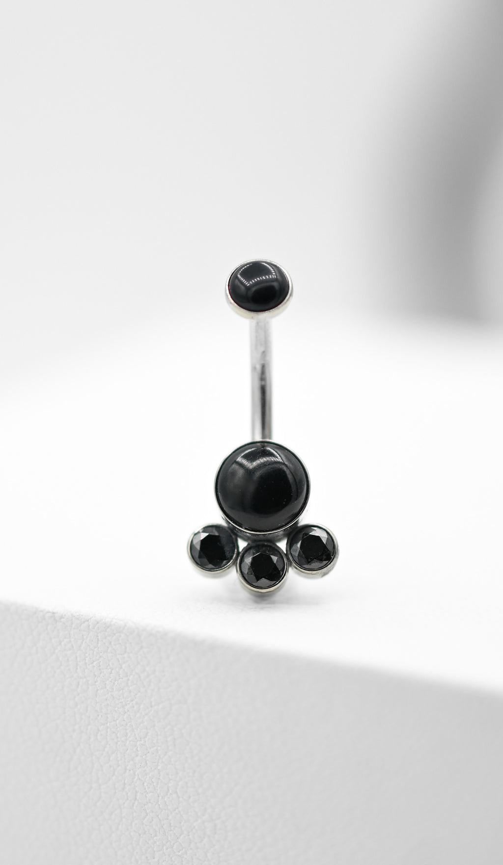 Bijoux Black Cab and Black CZ Navel Curve (3-N) by LeRoi
