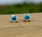 Tiffany Prong with Colored CZ by Anatometal