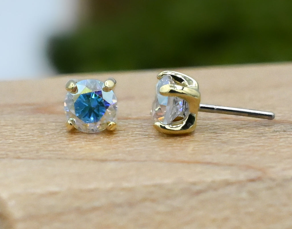 Tiffany Prong with Colored CZ by Anatometal