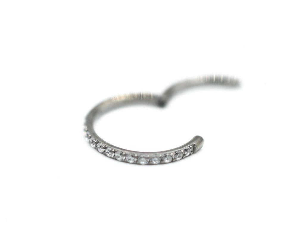 Titanium Single Row Navel/Side Facing Clicker