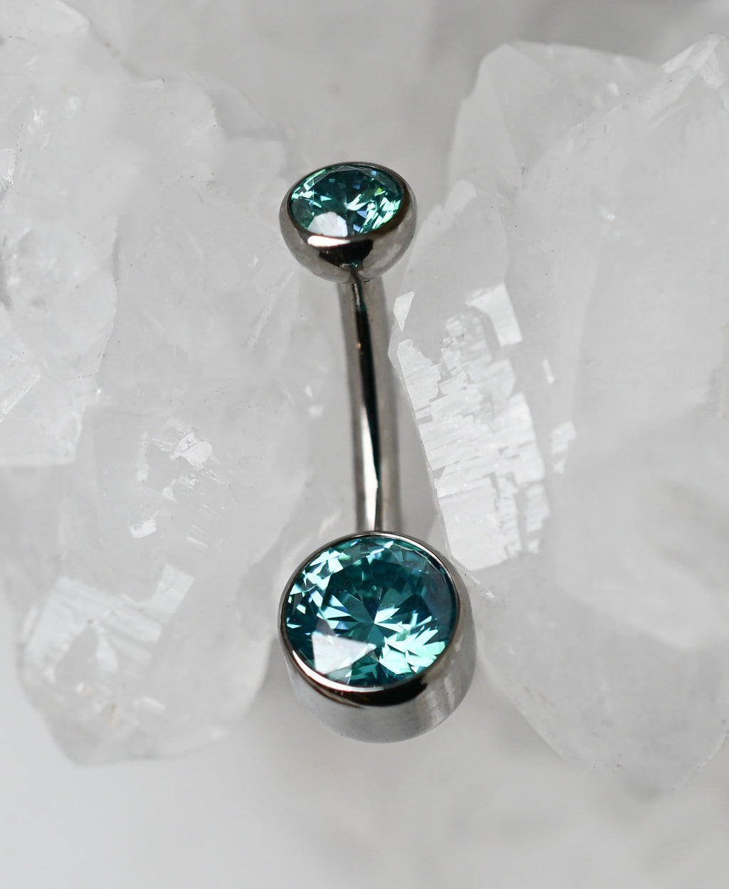 Faceted CZ Bezel-Set Navel Curve (6mm Bottom/4mm Top) by Industrial Strength