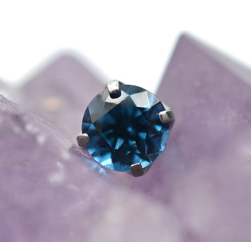 London Blue CZ Prong by NeoMetal