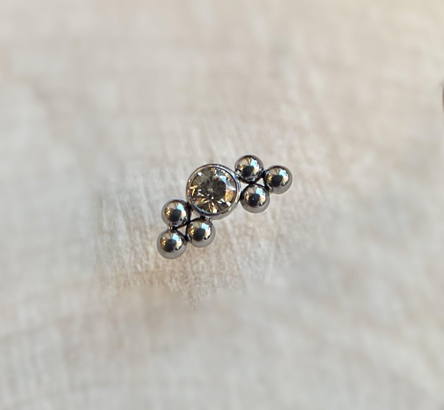 Beaded Curve (Haute Couturé) by LeRoi (11HT-6B)