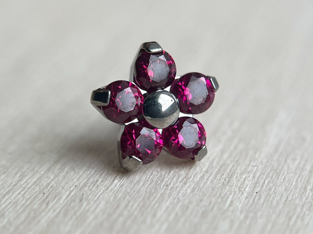 Daisy Flower (Small & Large) by NeoMetal
