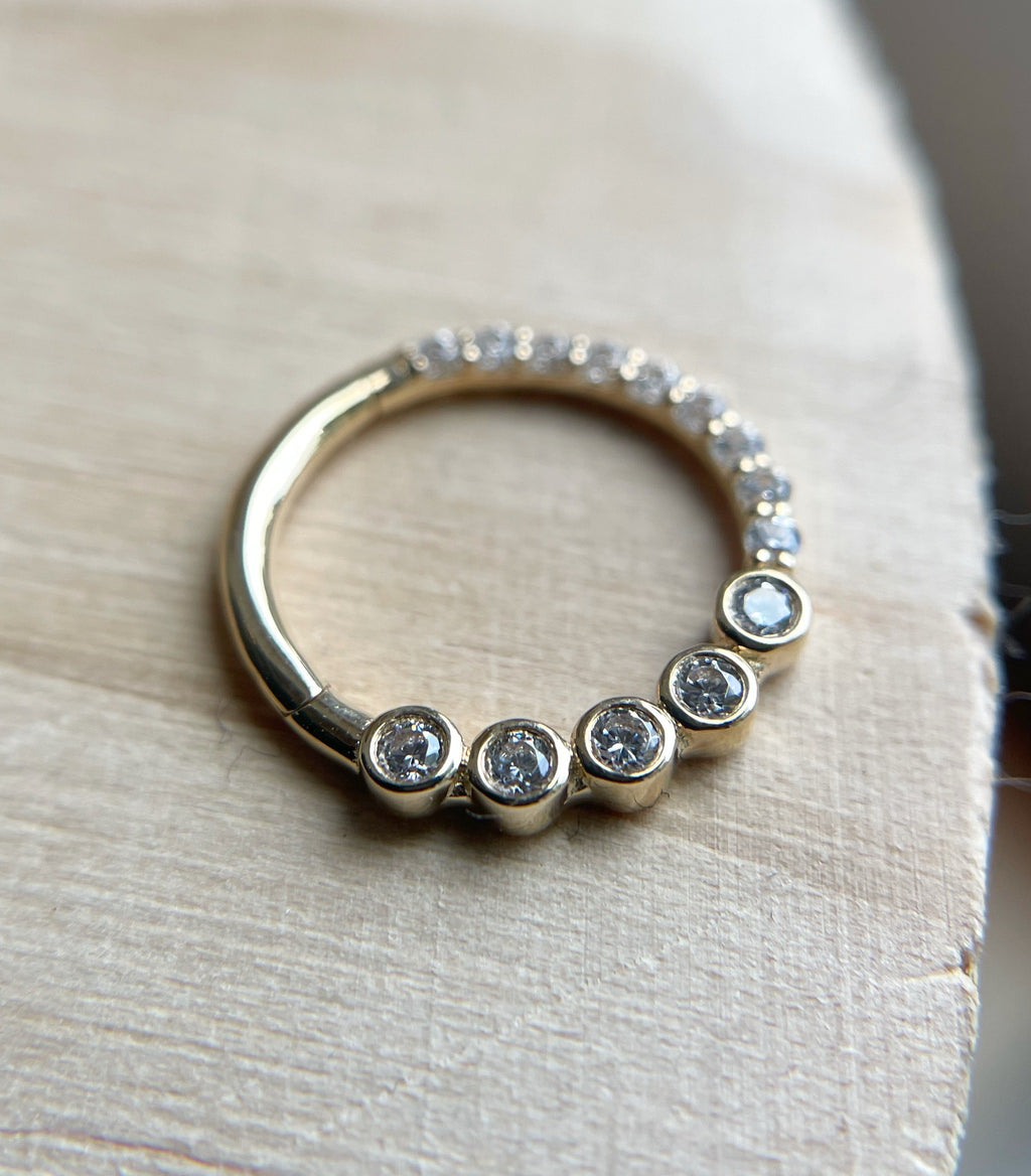 Front Row - Clicker by Ember Jewelry