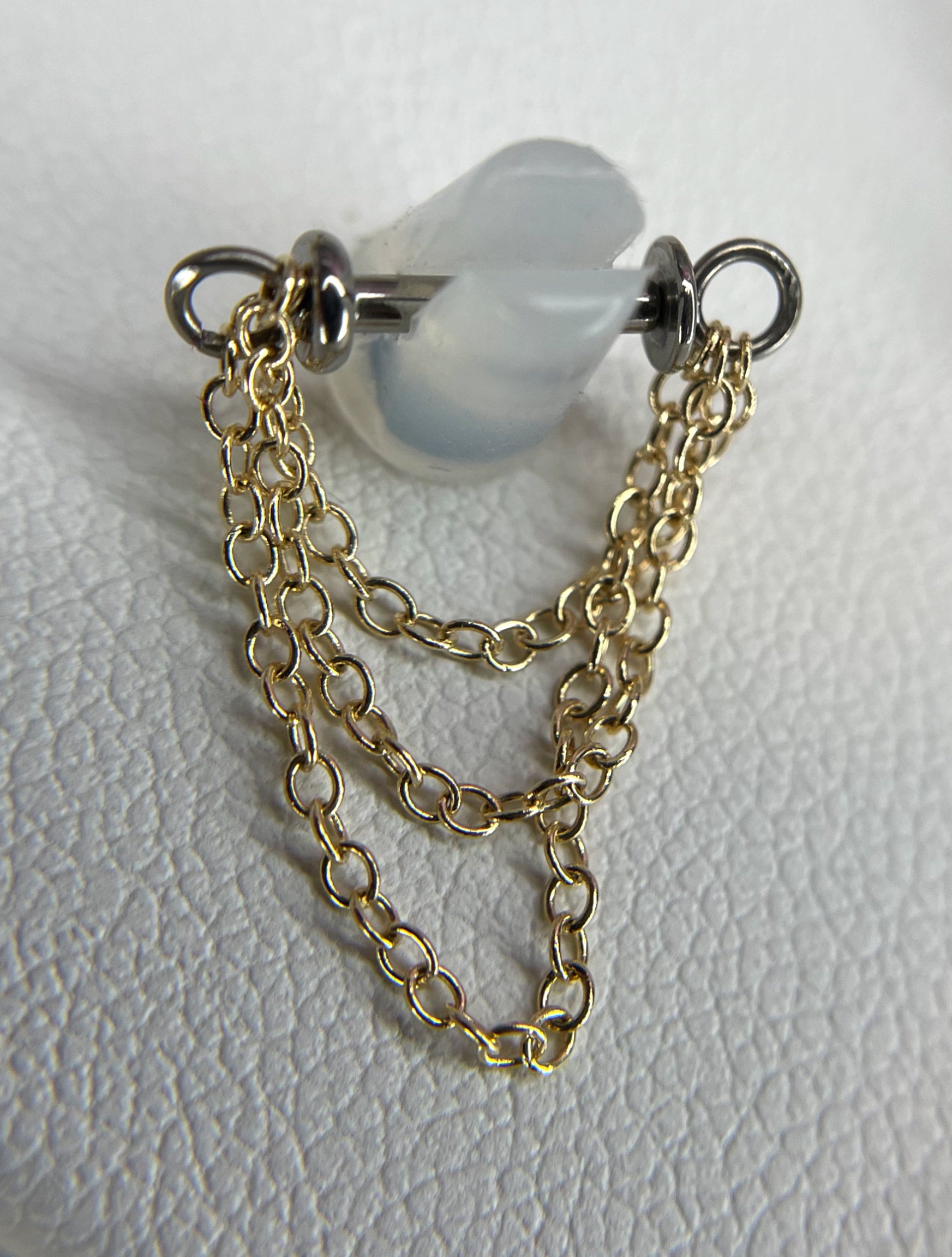 14k Chain Threadless Septum by Zadamer Jewelry