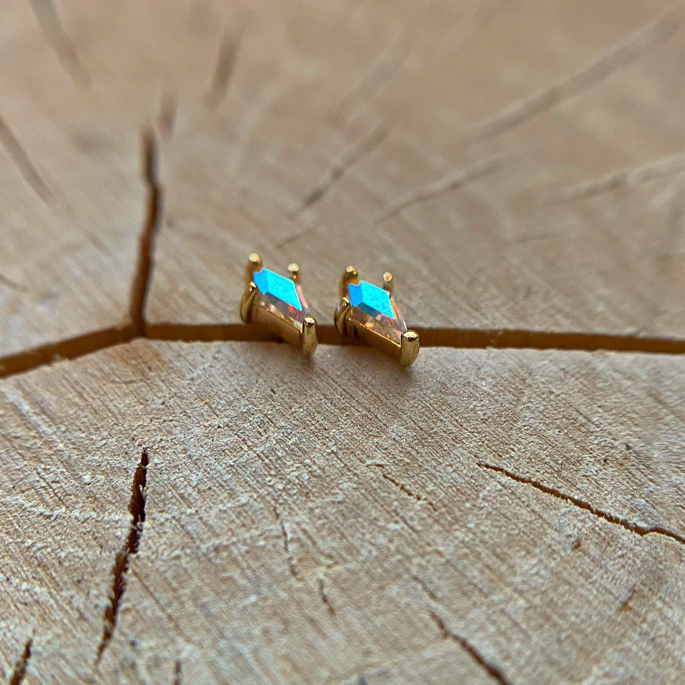 Mini Soho Kite Cut Mercury Mist by Buddha Jewelry