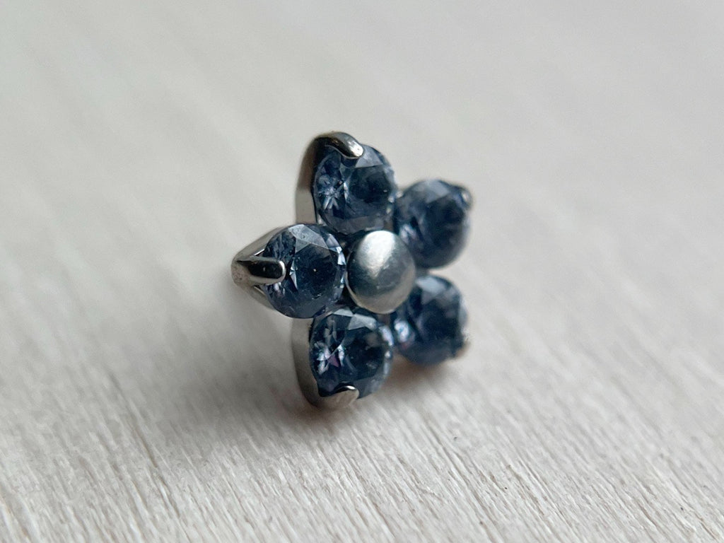 Daisy Flower (Small & Large) by NeoMetal