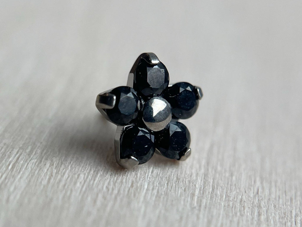 Daisy Flower (Small & Large) by NeoMetal