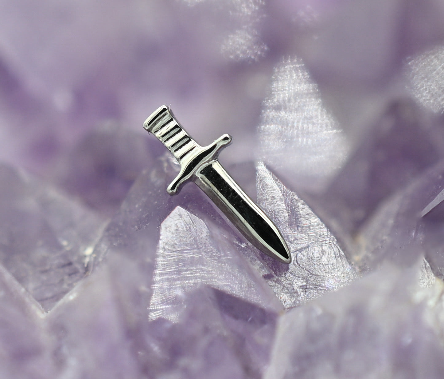 Titanium Dagger by Crucial