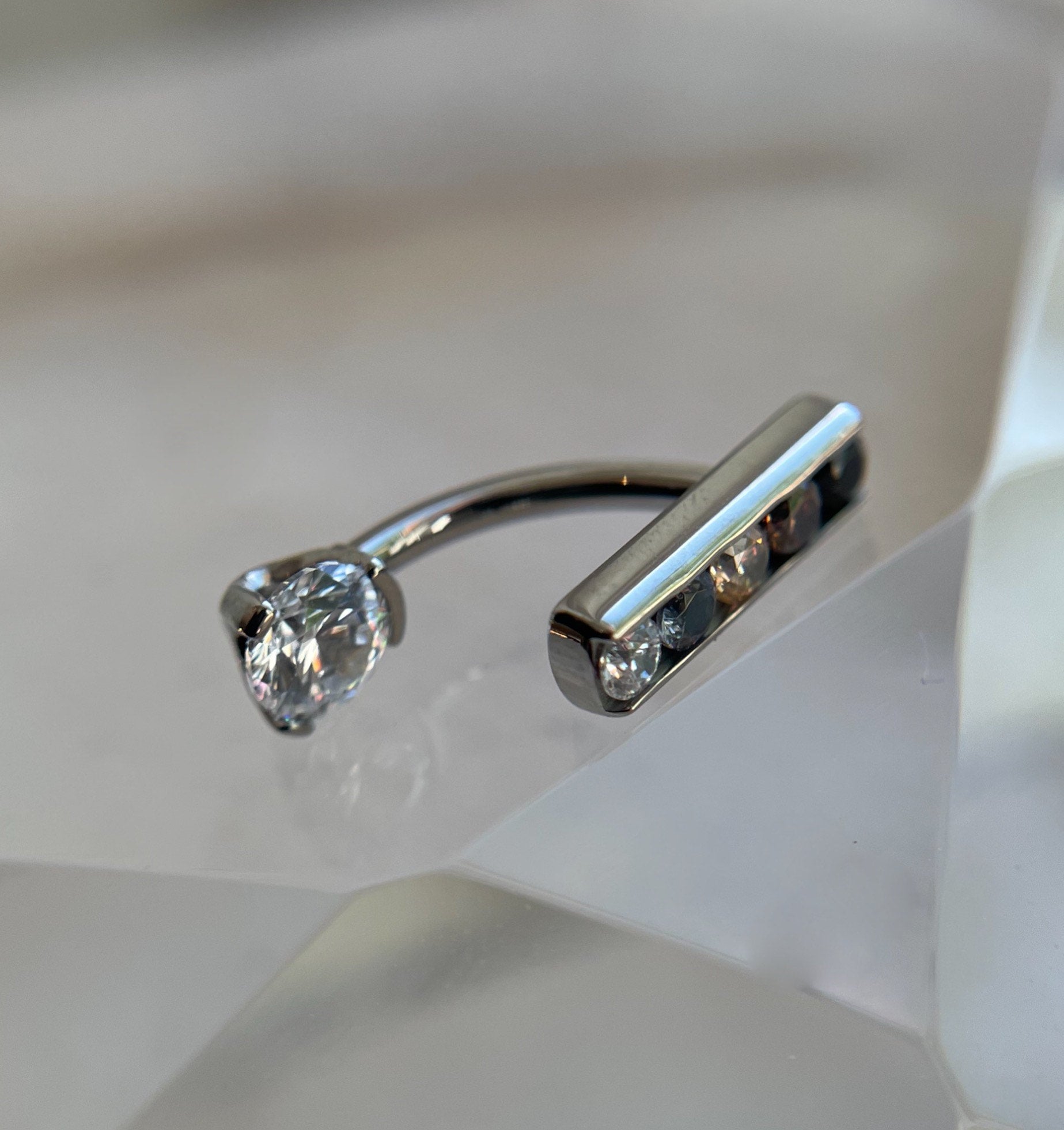 5-Gem Channel Set Rook Curve by Industrial Strength