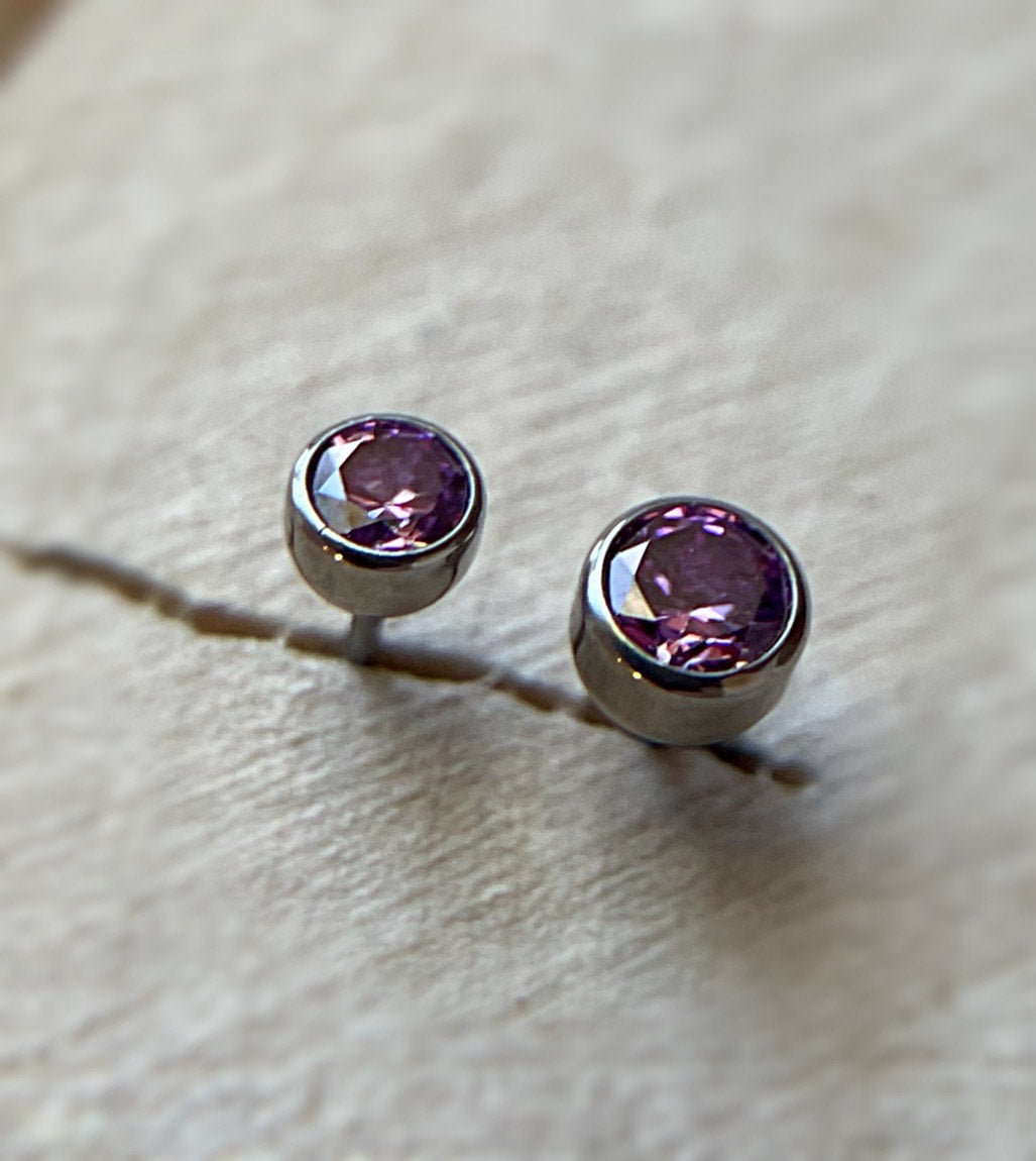 Fancy Purple CZ Bezel by NeoMetal