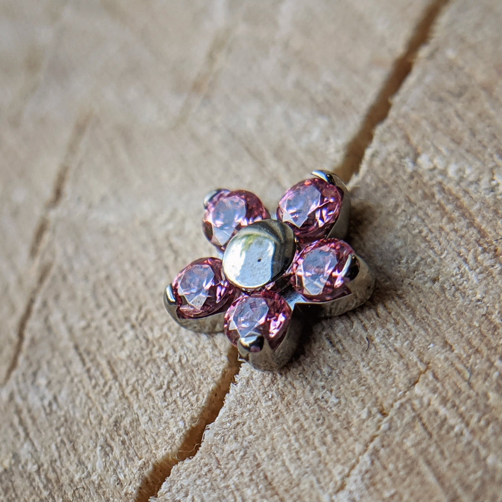 Small Daisy Flower by NeoMetal (ALL COLORS)