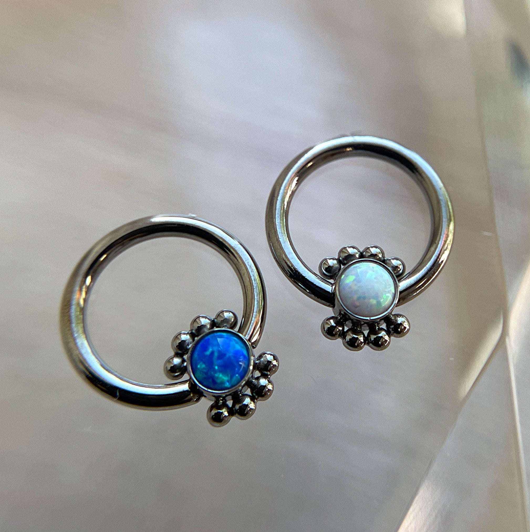 Haute Couture Captive Bead (16HC-10) by LeRoi