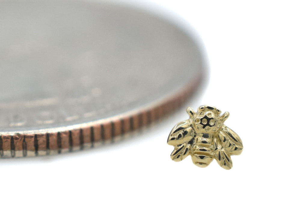 Mini Bee by Junipurr