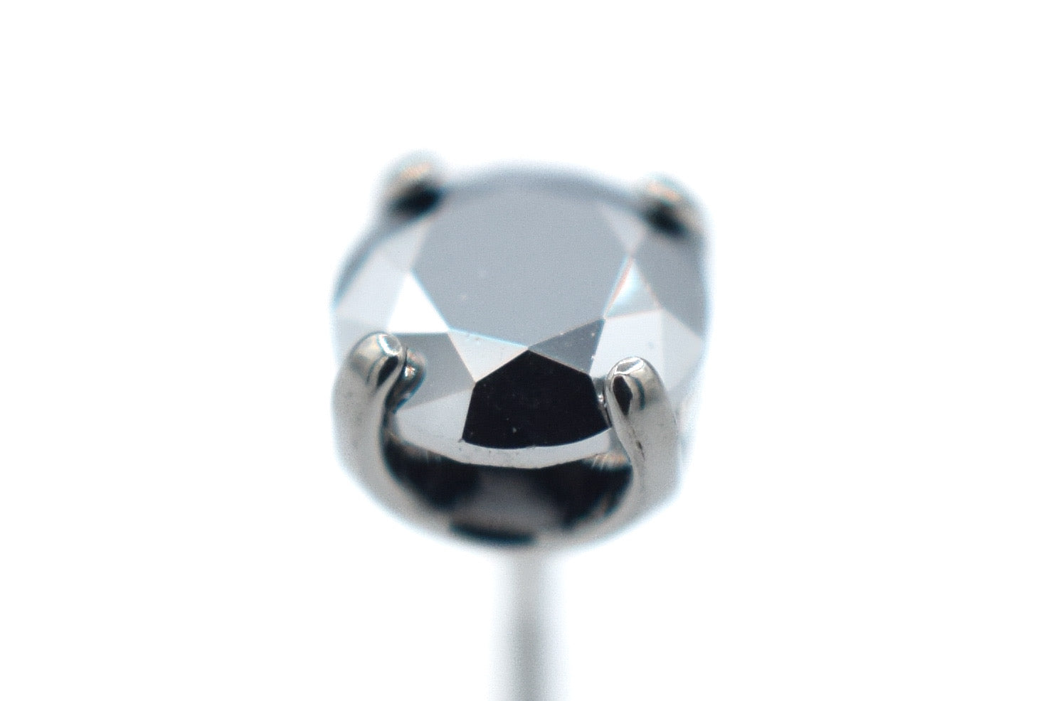 Light Chrome CZ Prong by NeoMetal