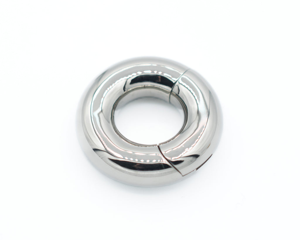 Titanium 0g Clicker by Crucial