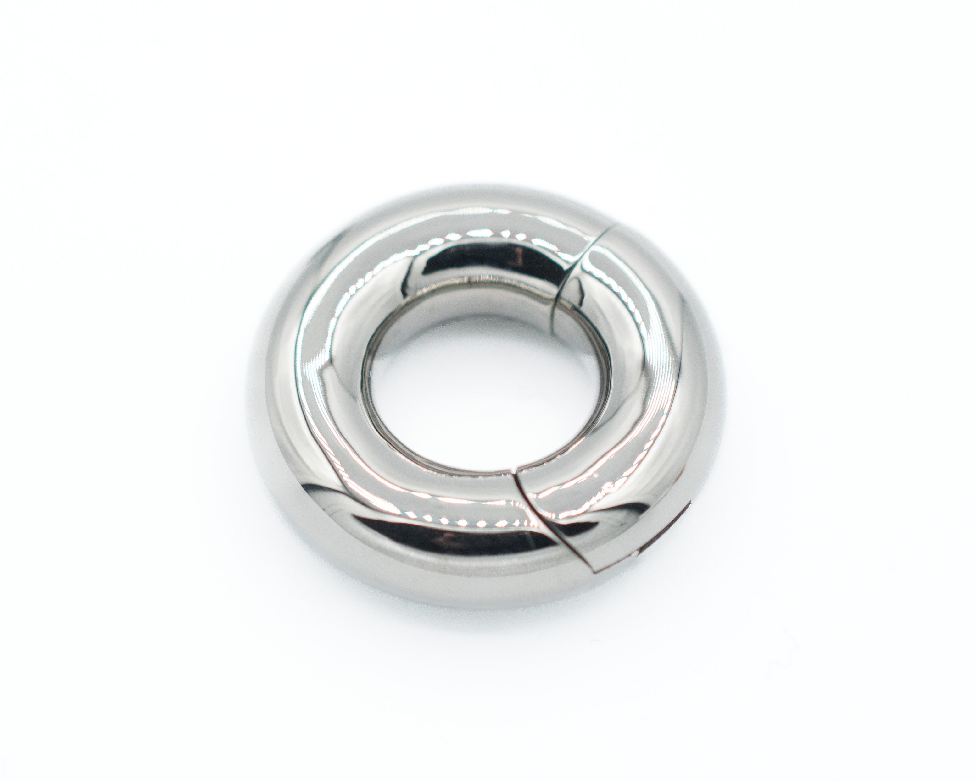 Titanium 0g Clicker by Crucial