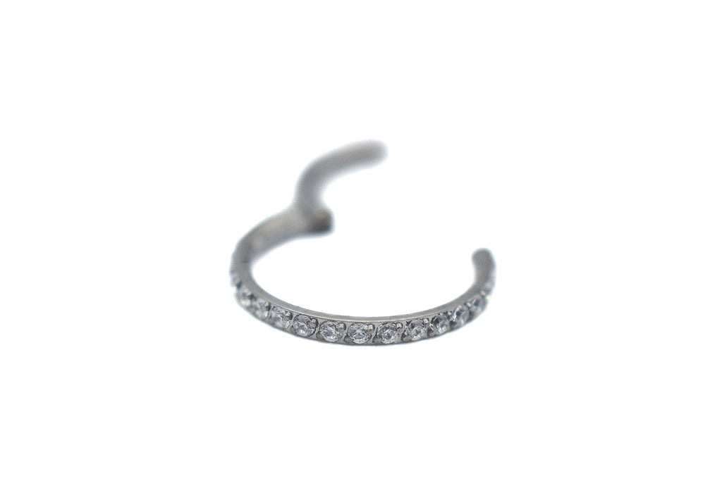 Titanium Single Row Navel/Side Facing Clicker