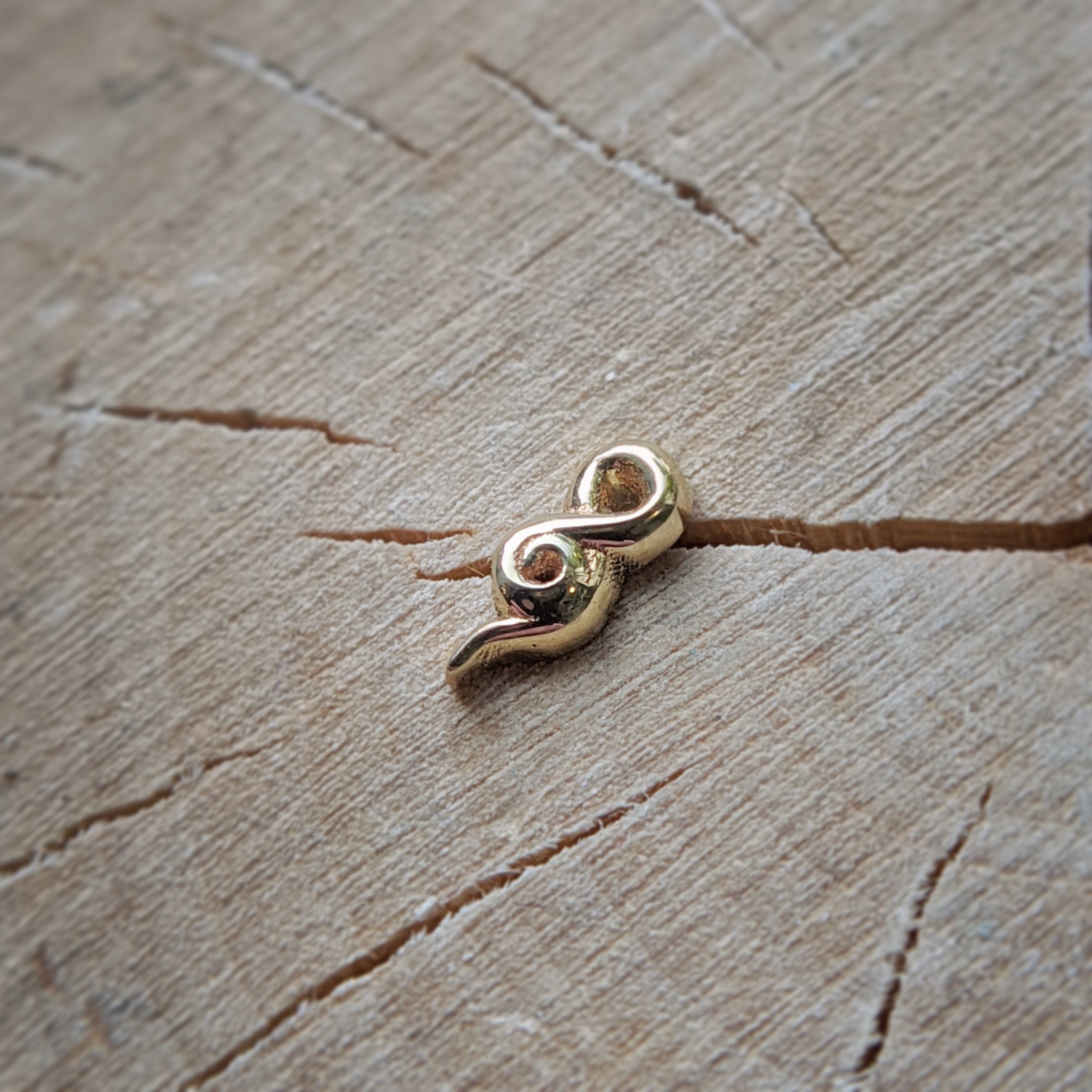 Helix Spiral by Kiwi Diamond