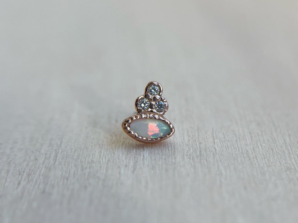 Oculus Divina by Kiwi Diamond