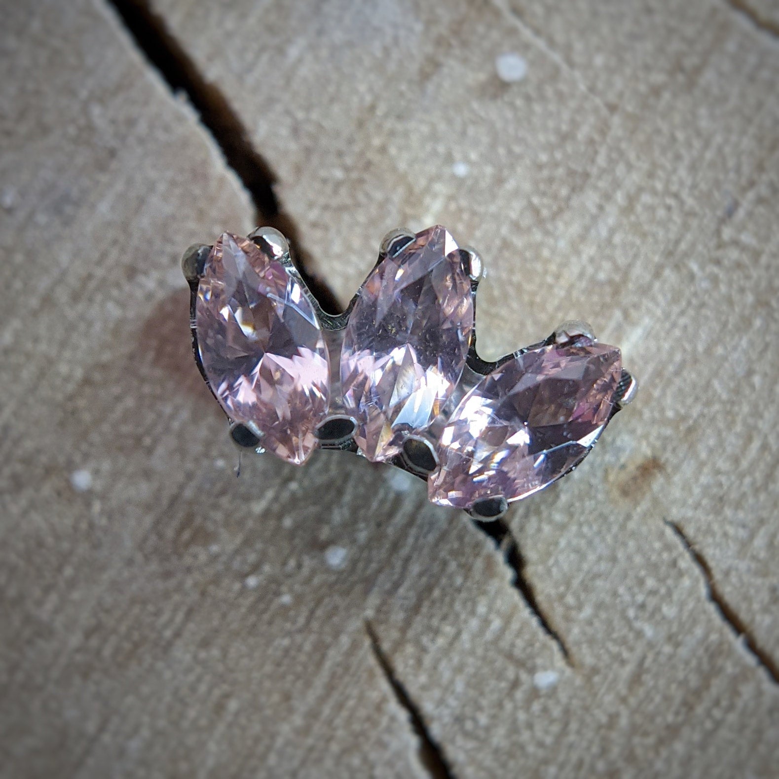 Marquise Fan by Industrial Strength