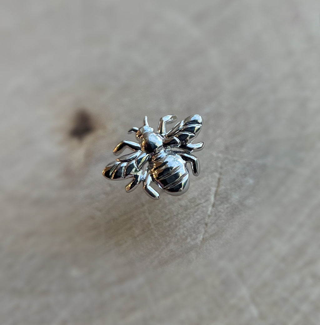 Bee Holier by Junipurr