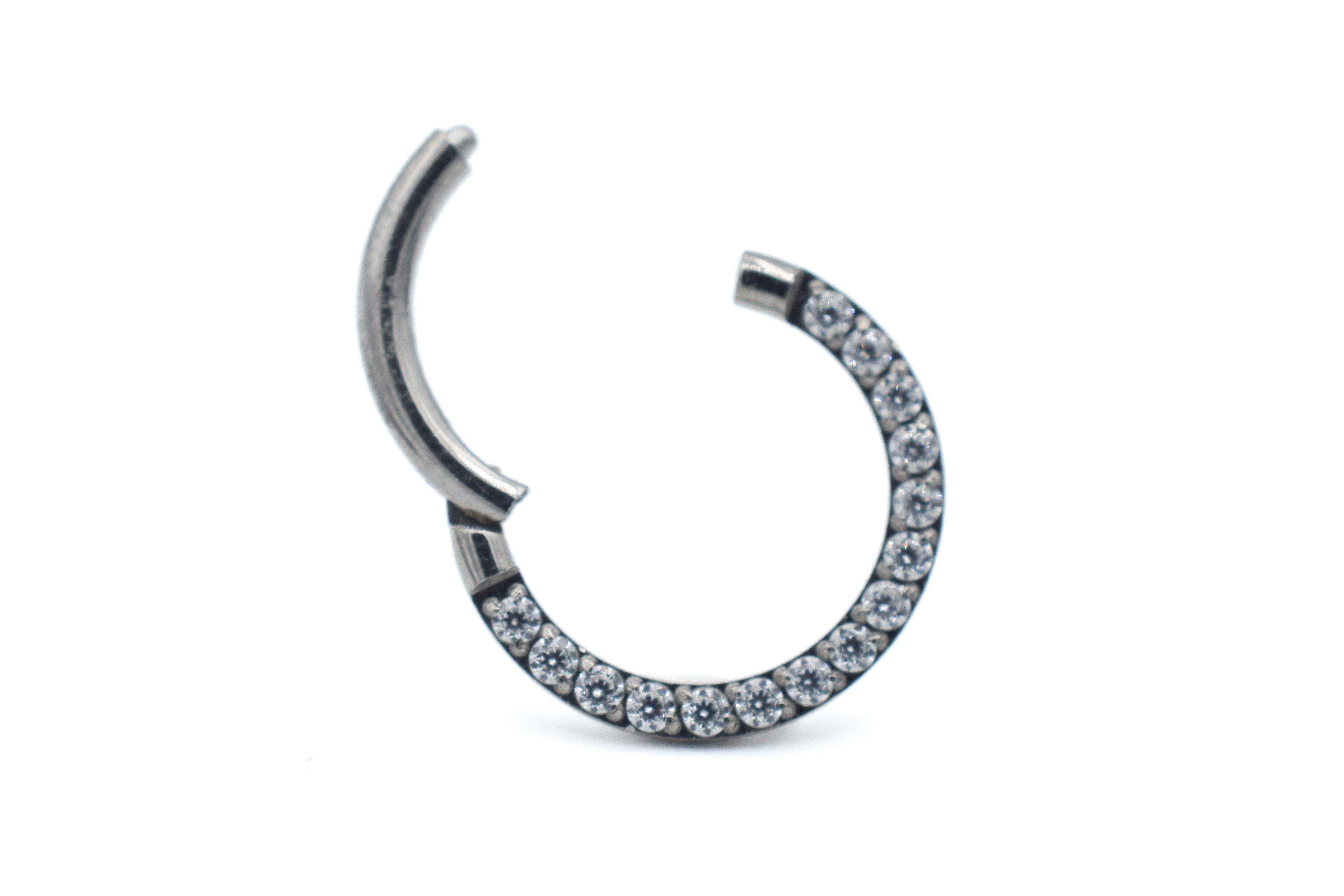 Titanium Single Row Septum/Forward Facing Clicker