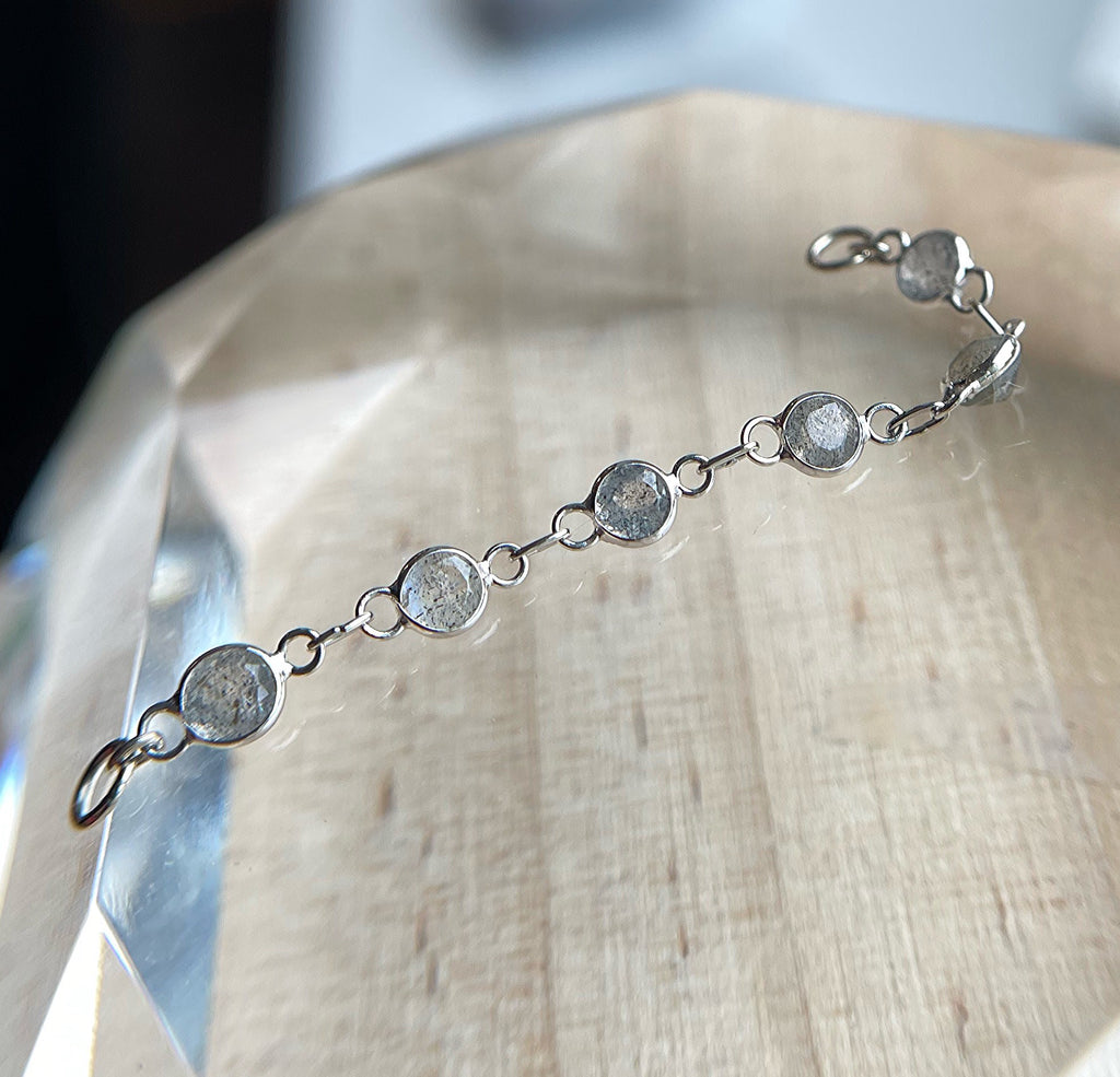 Labradorite Love (Chain) by Hialeah Fine Jewelry