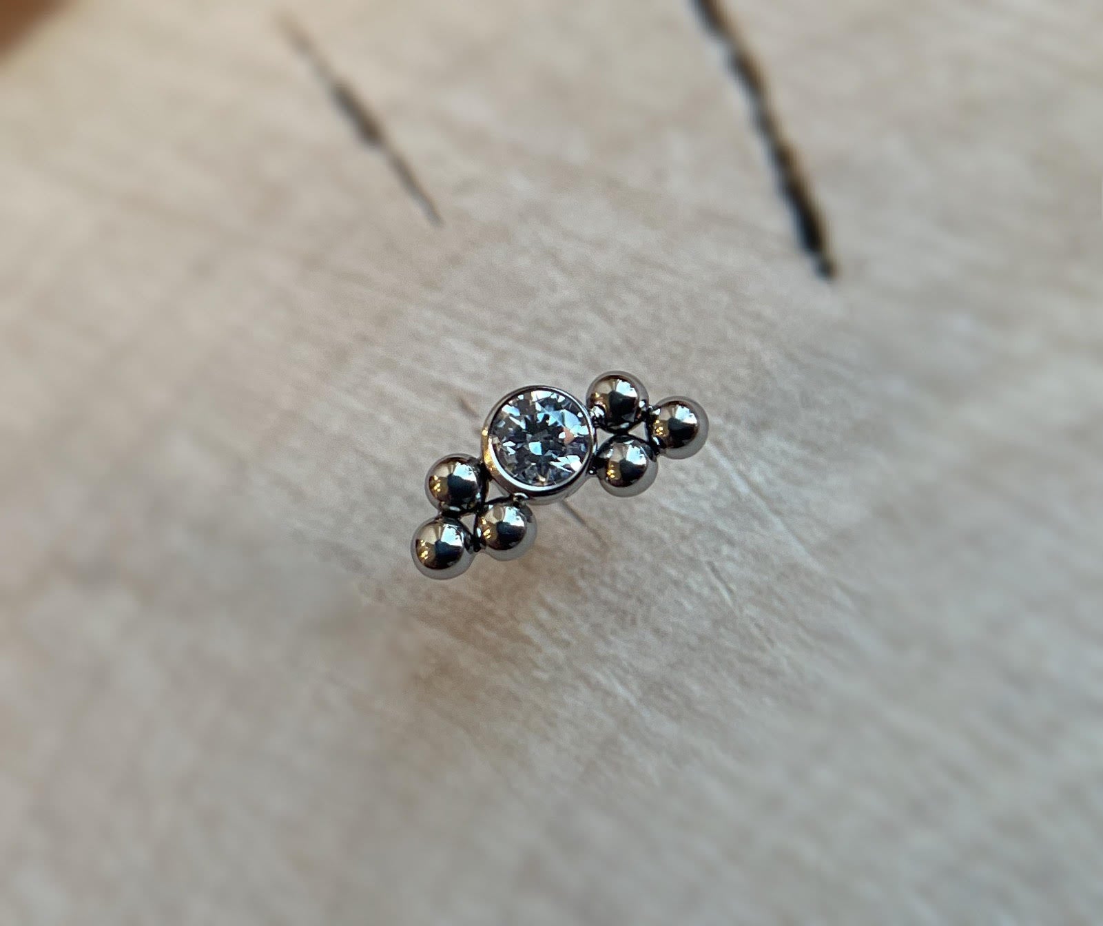 Beaded Curve (Haute Couturé) by LeRoi (11HT-6B)