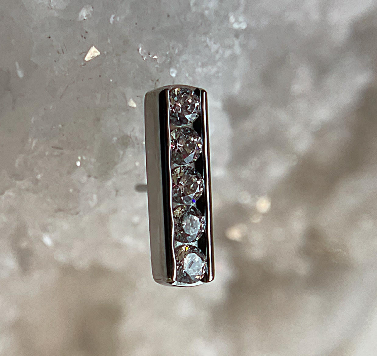 5-Gem Channel Threadless End by Industrial Strength