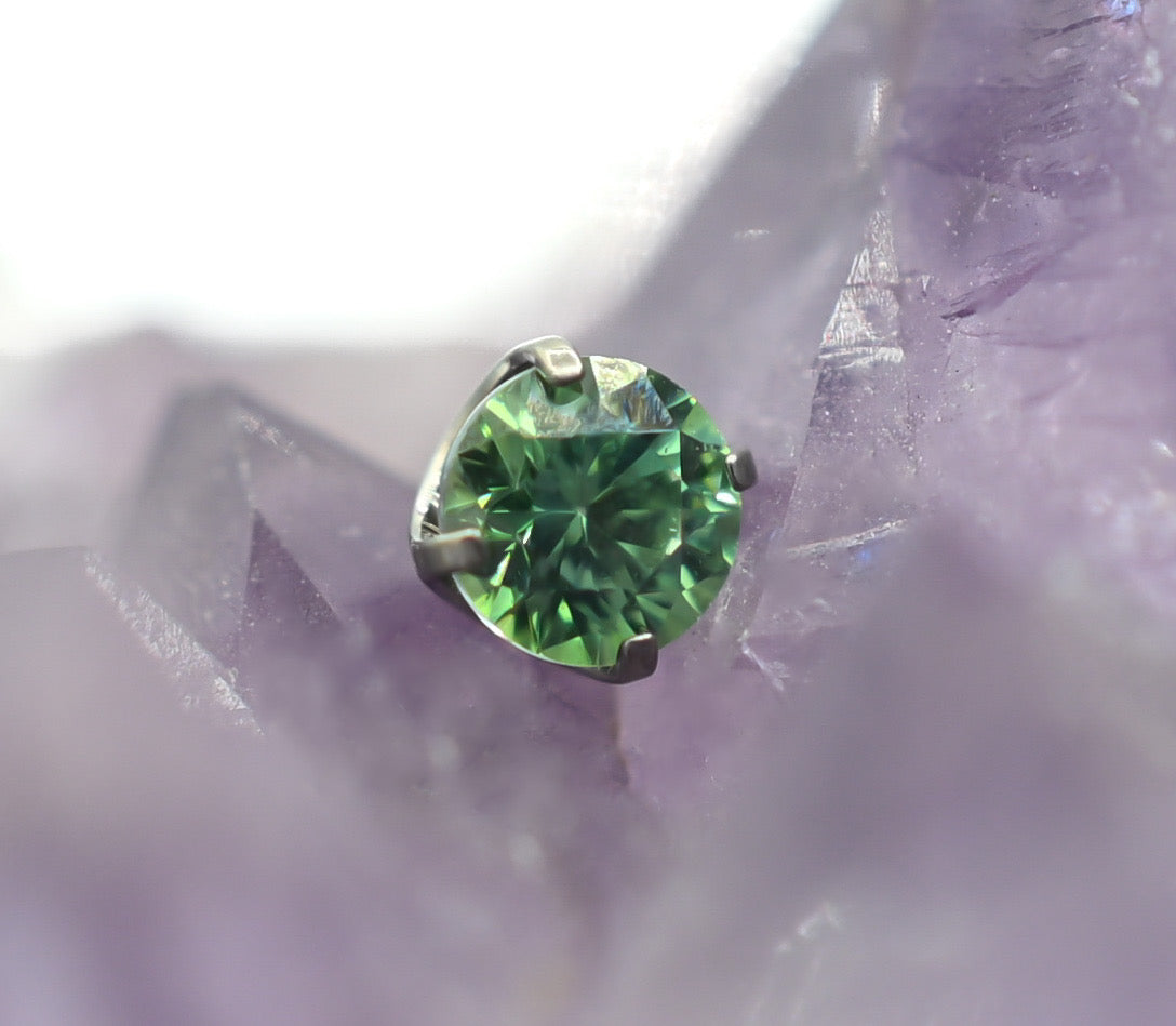 Green CZ Prong by NeoMetal