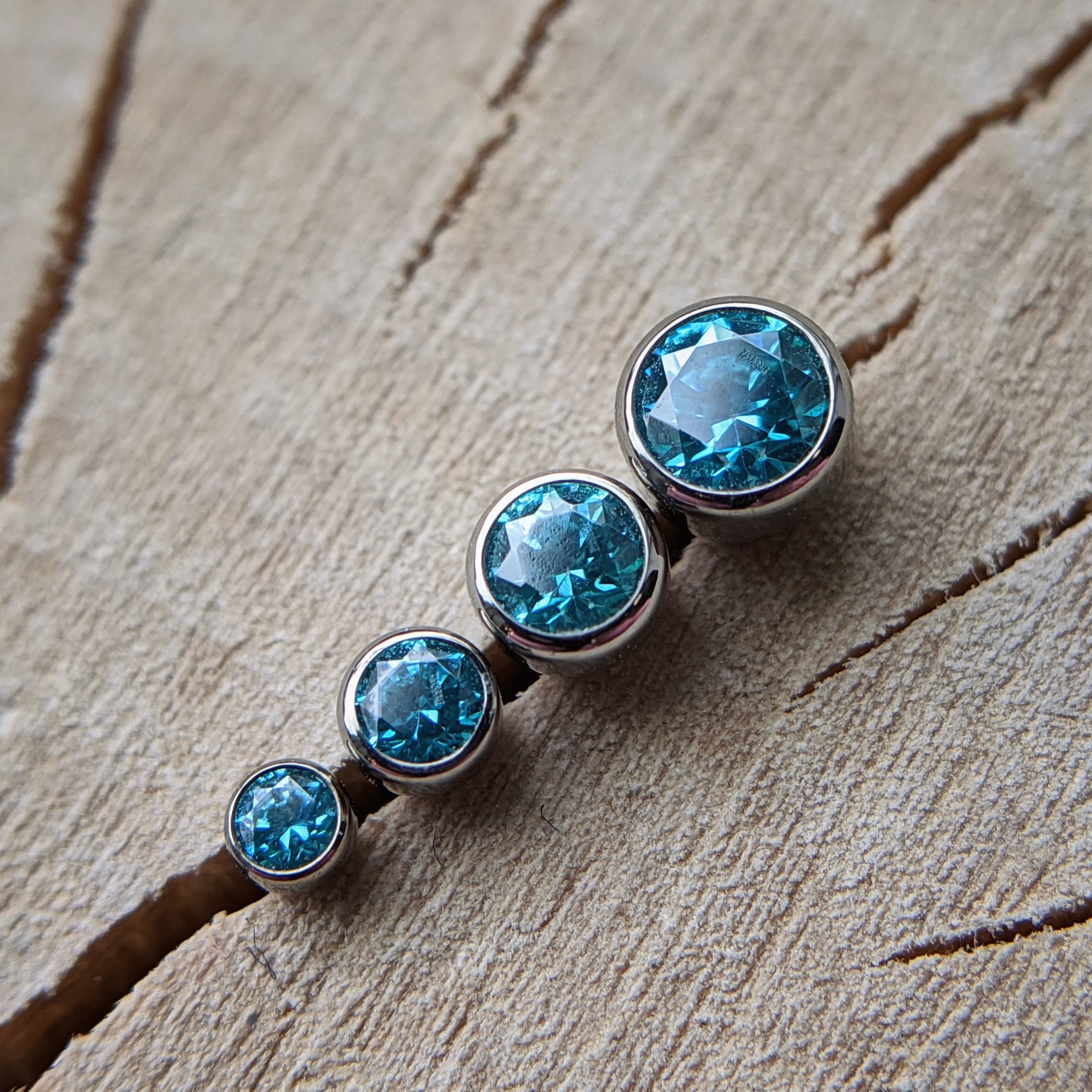 Mint Green CZ Bezel by NeoMetal