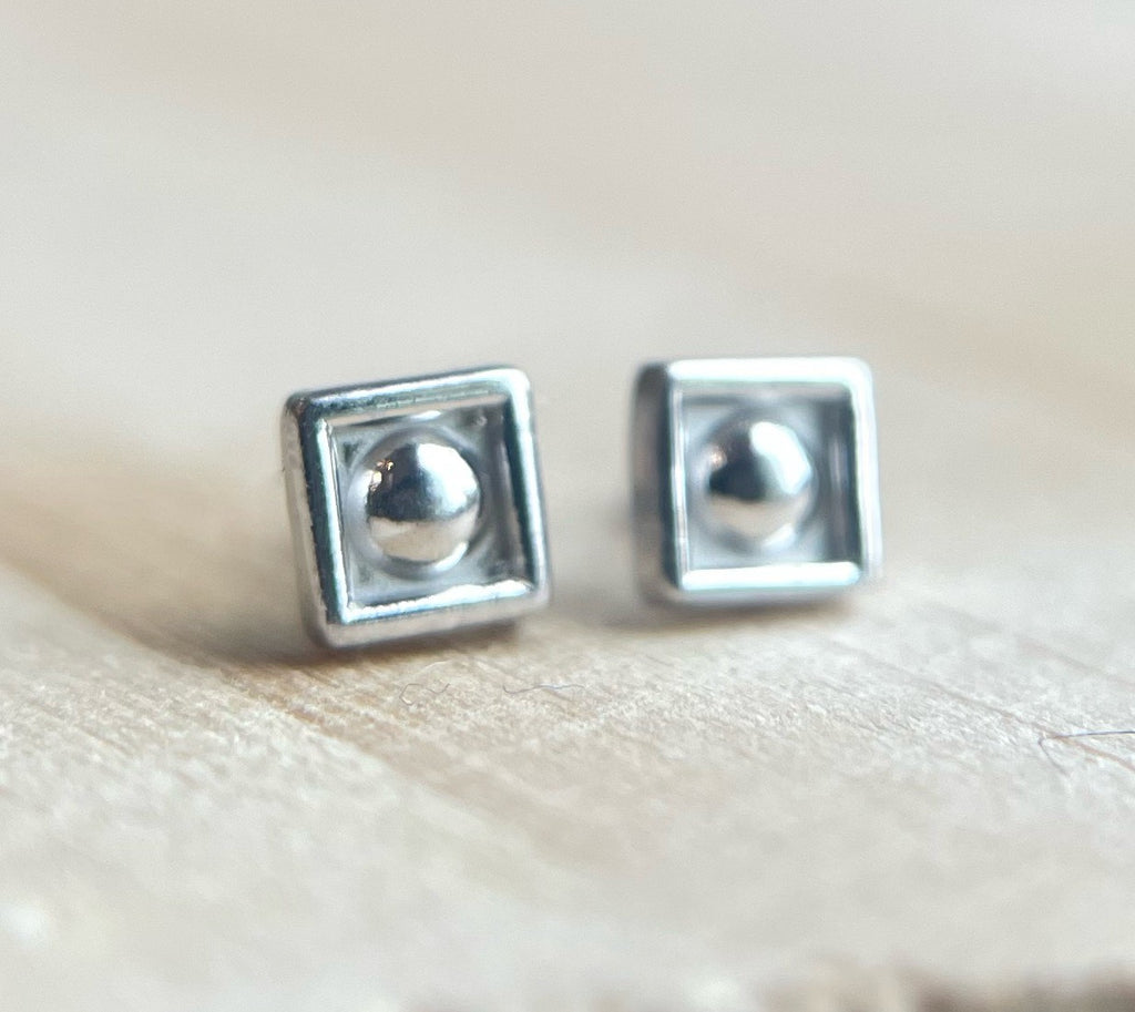 Switch by Divinity Metals