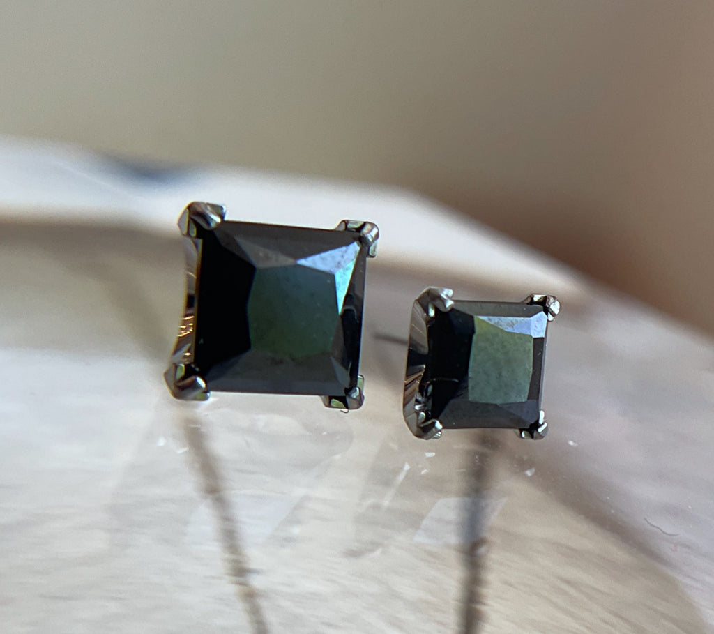 Princess Cut Black CZ by NeoMetal