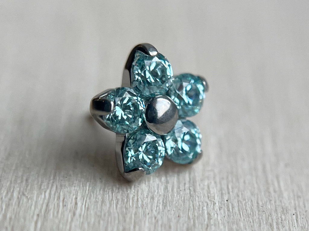Daisy Flower (Small & Large) by NeoMetal