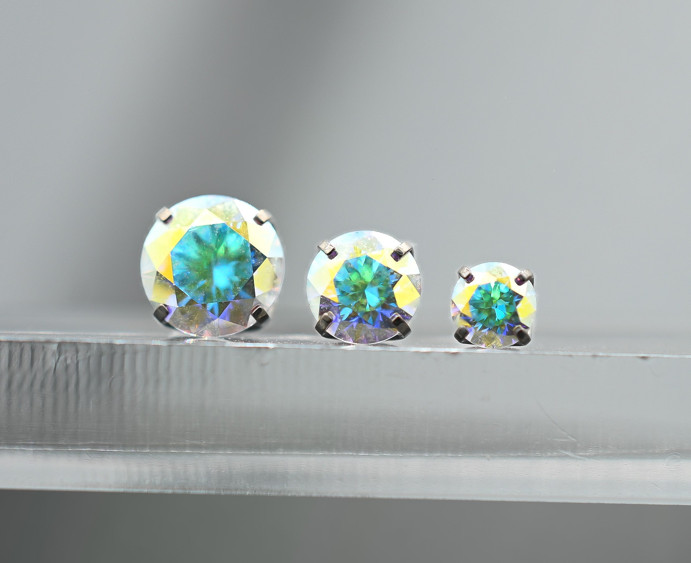Aurora Borealis CZ Prong by NeoMetal
